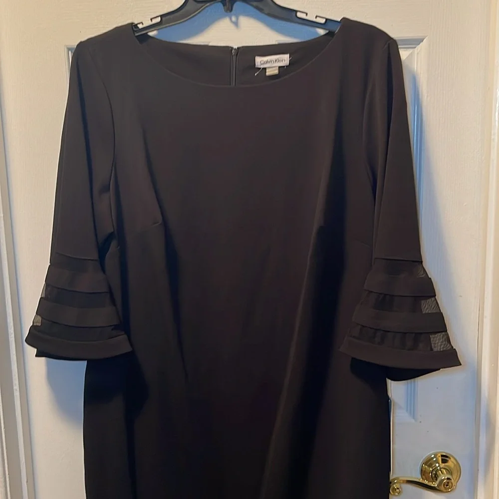 Calvin Klein plus size black 3Q illusion stripe bell sleeves sheath dress 20W - Picture 7 of 9
